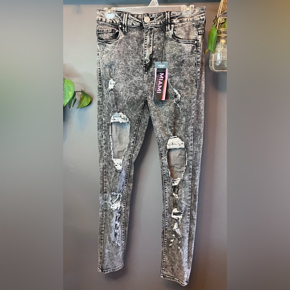 Grey wash ripped skinny jeans